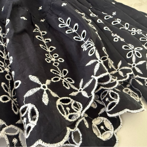 EUC Abercrombie & fitch  Kids/teen black and white Dress- Sz 15/16 - Picture 5 of 6